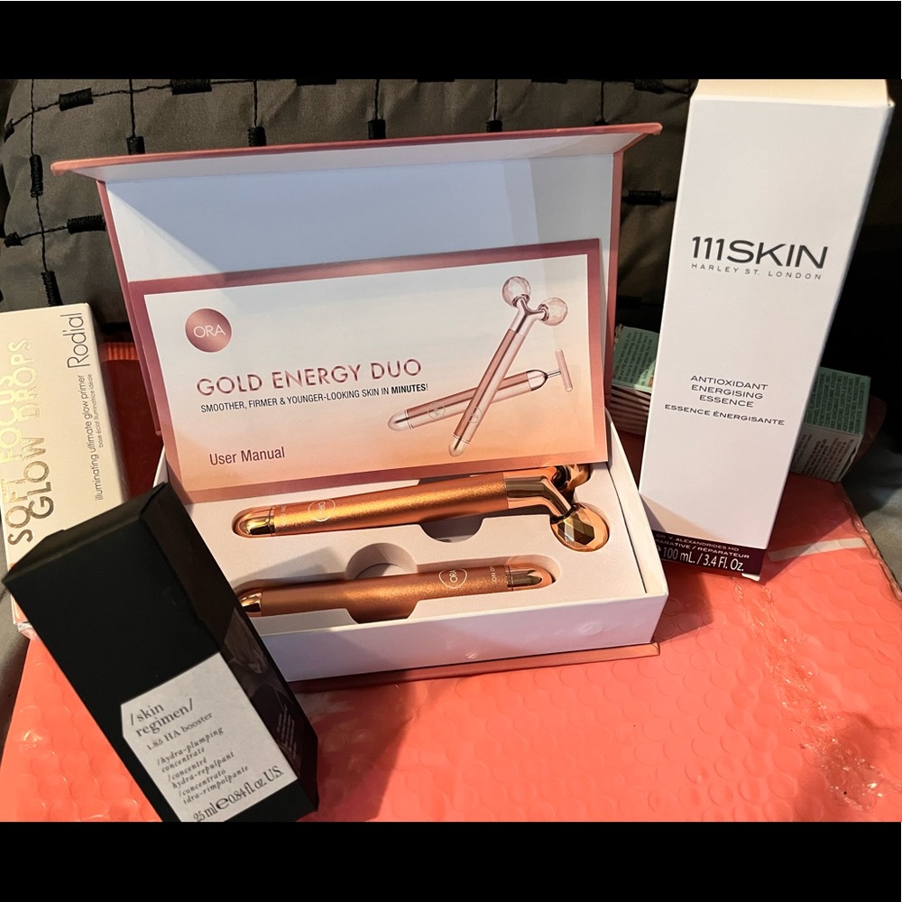 Value set of Ora tools and skin care regimens.